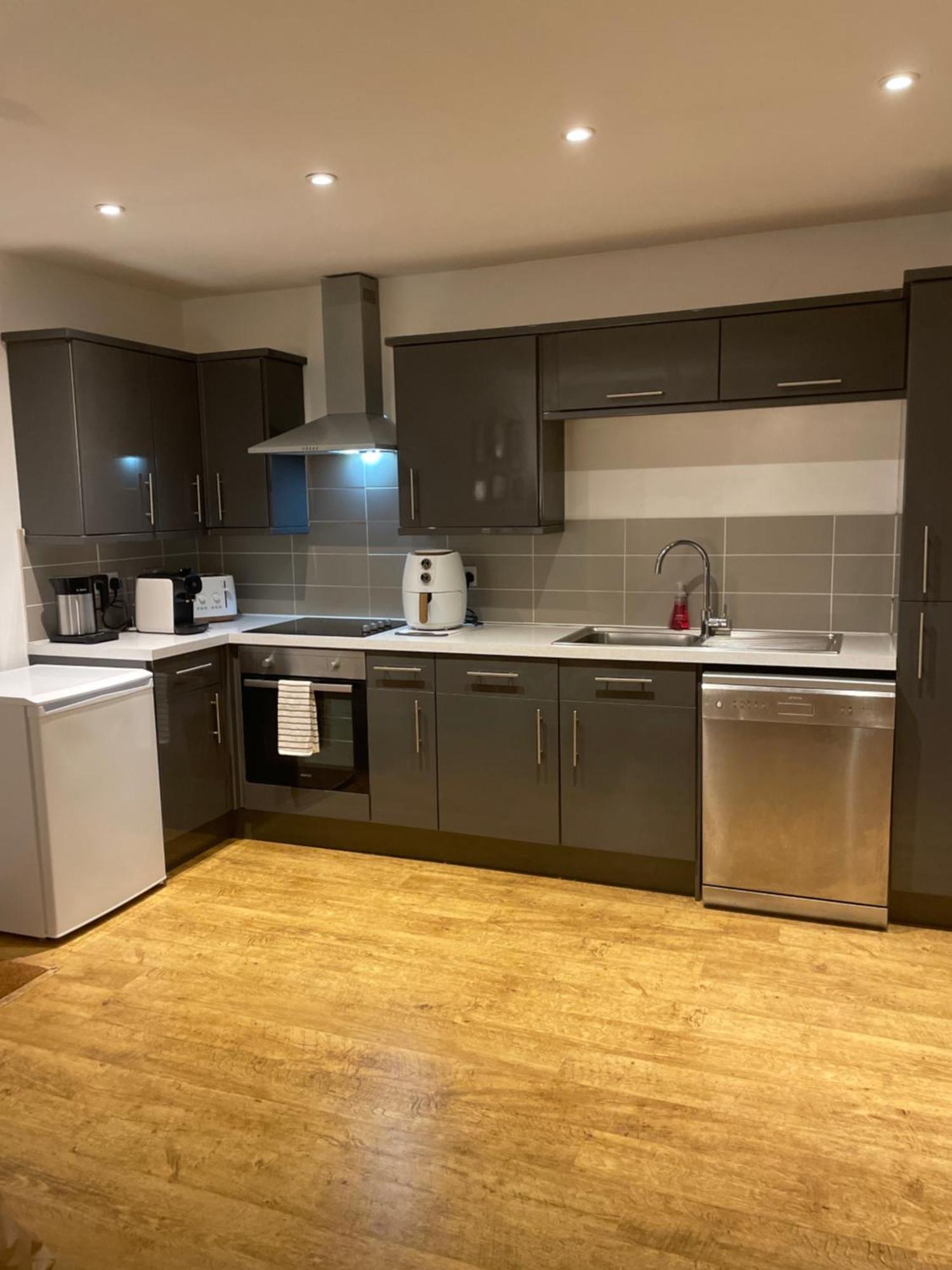 Cute 1 Bed Apartment 2 Mins From The Sea - Sleeps 4, Flat 8 The Gables, Church Street, Lyme Regis Kültér fotó