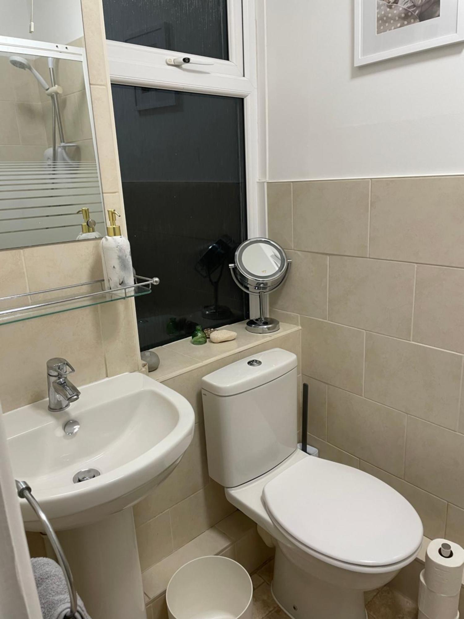 Cute 1 Bed Apartment 2 Mins From The Sea - Sleeps 4, Flat 8 The Gables, Church Street, Lyme Regis Kültér fotó